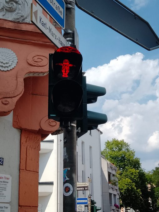 Karl Marx Red